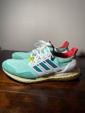 Adidas UltraBoost 1.0 DNA Running Shoes, Men Size 10.5, Mint and white.